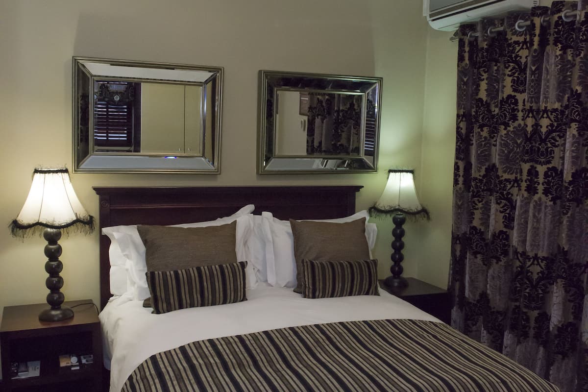 Double Room | In-room safe, free WiFi