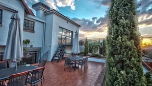 Terrace/patio - NorthHill Guesthouse (Bloemfontein)
