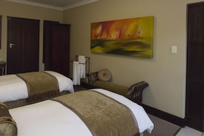 In-room safe, free WiFi - NorthHill Guesthouse (Bloemfontein)