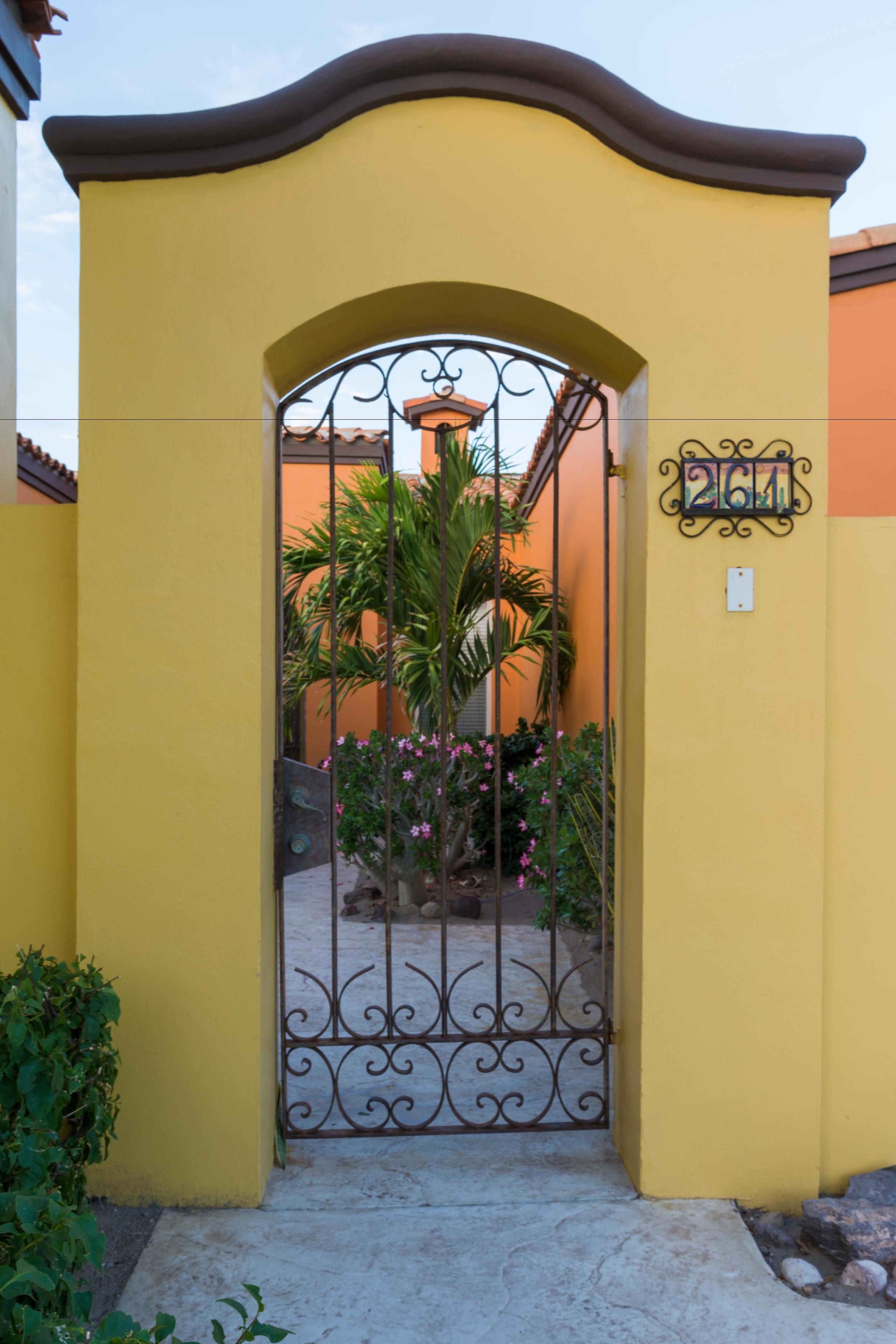 Vila Deluks, 3 kamar tidur, area taman | Pintu masuk properti