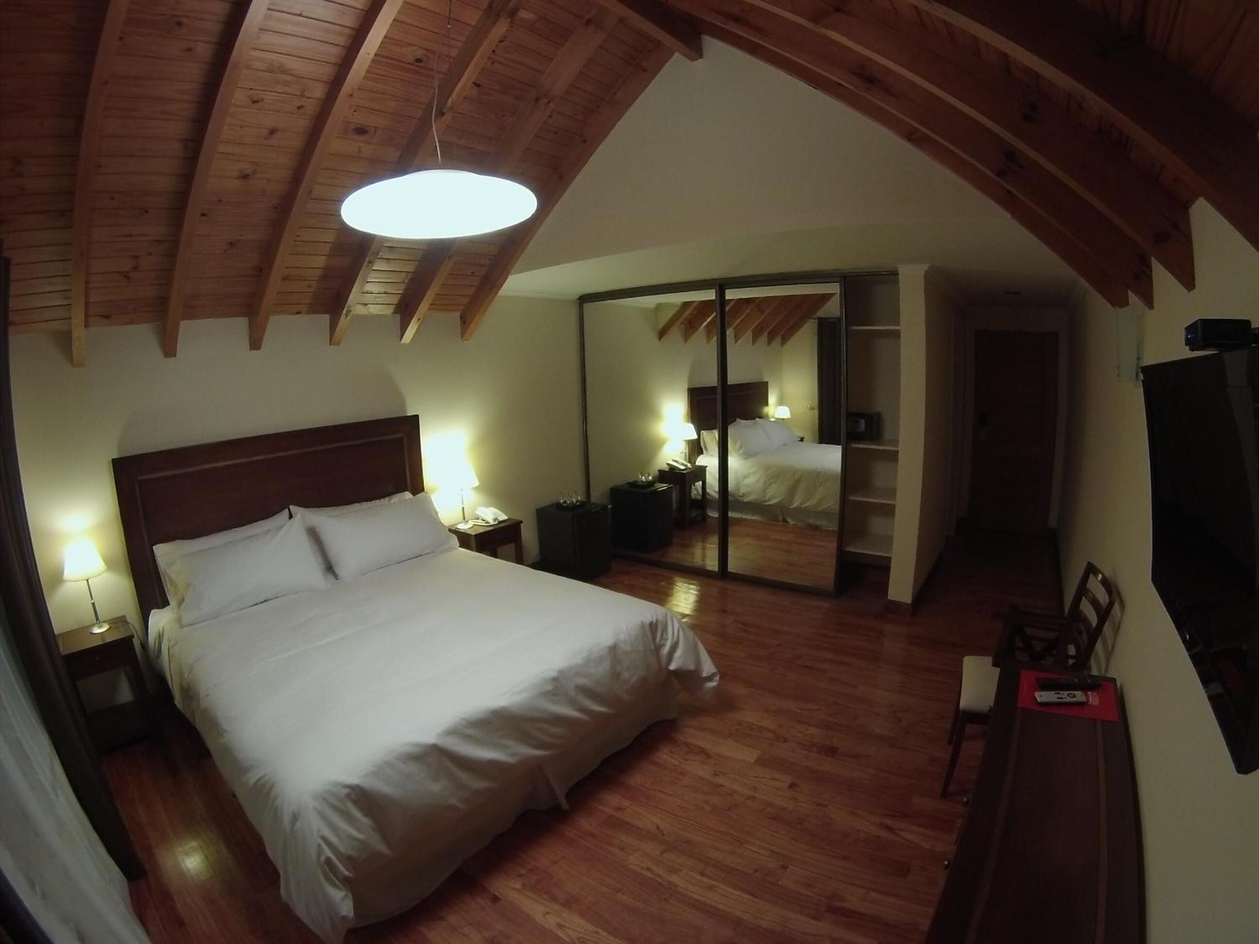Minibar, in-room safe, desk, soundproofing