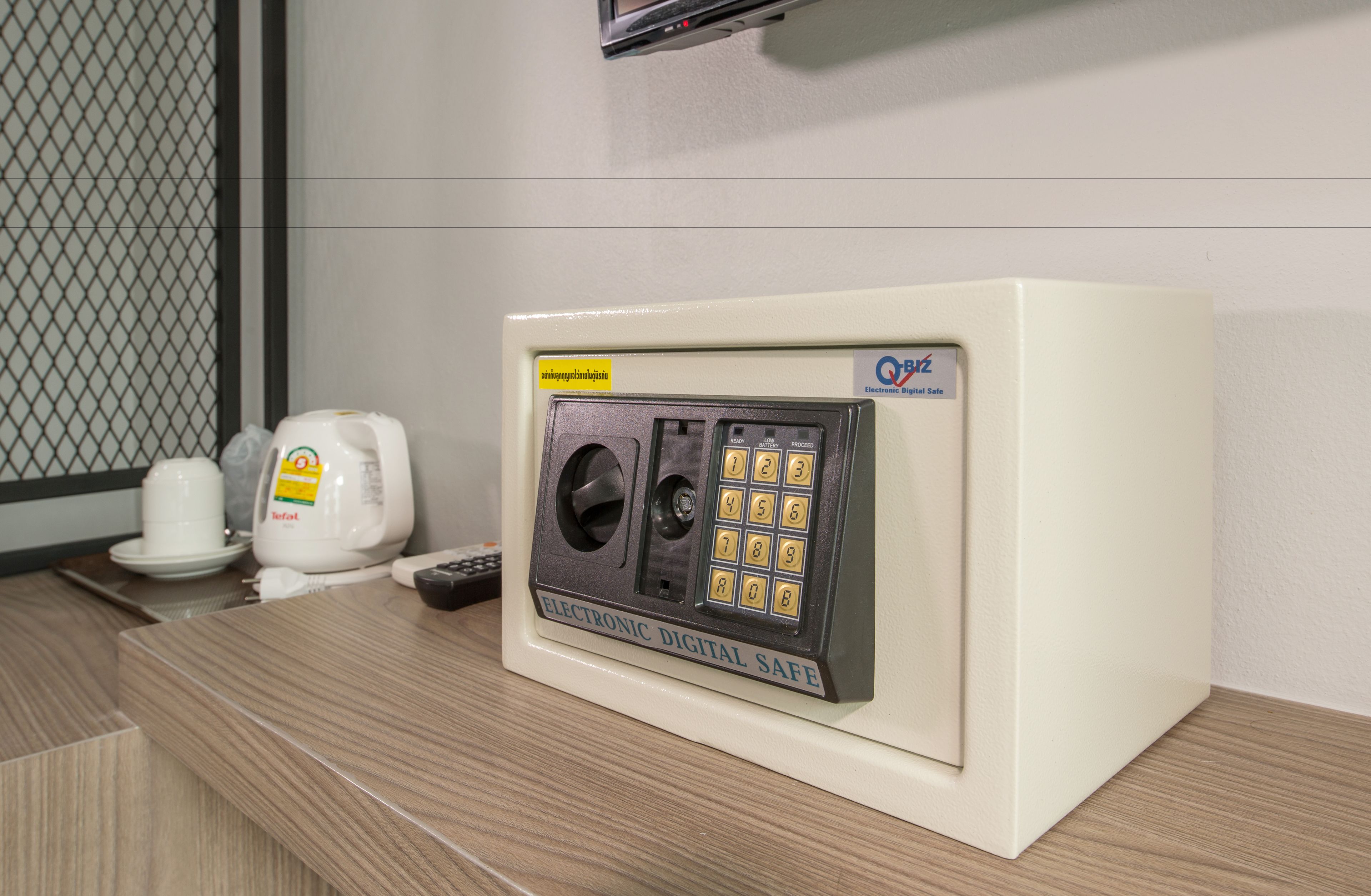 deluxe double room with balcony | room amenity