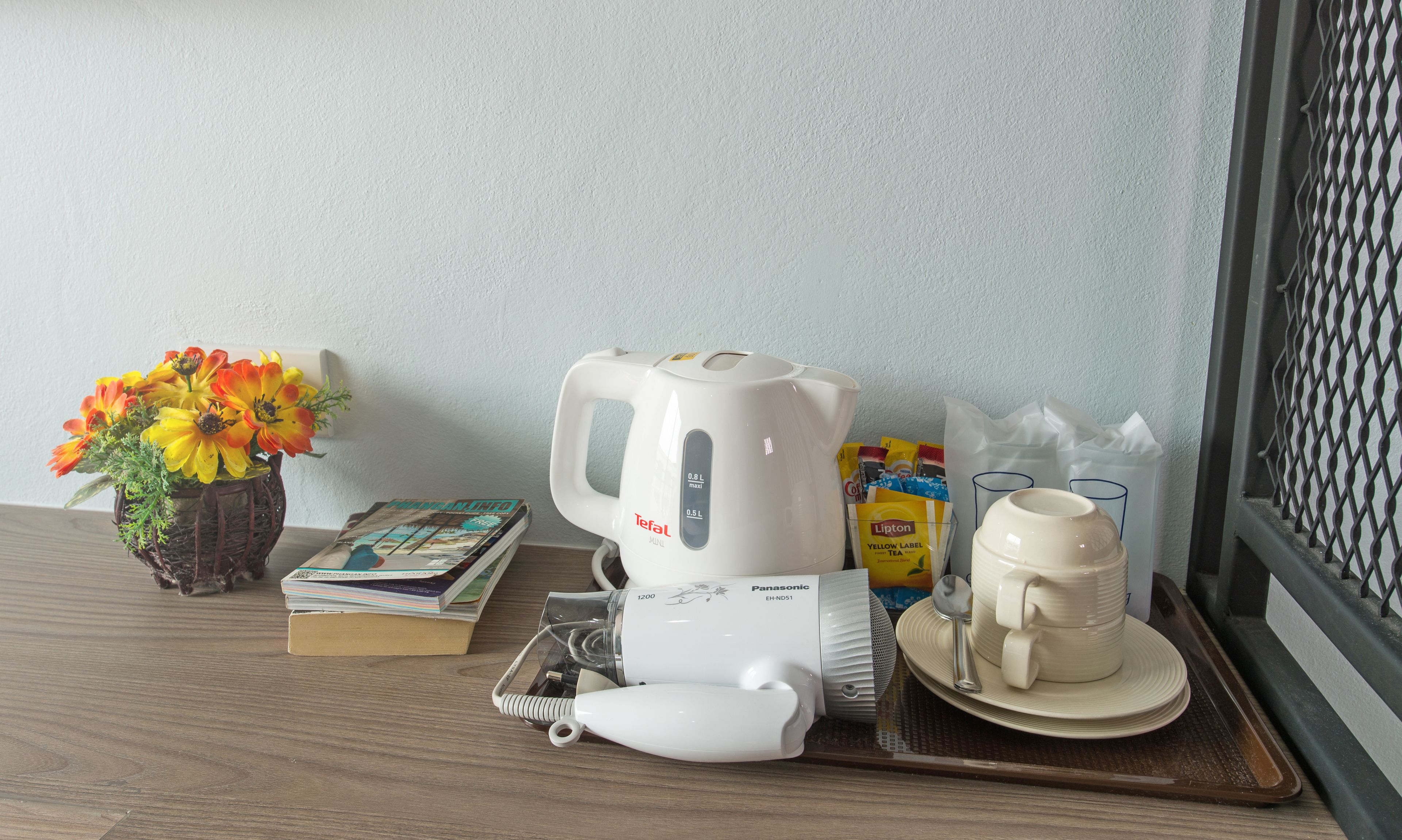 superior twin room  | 1 bedroom, in-room safe, desk, blackout curtains