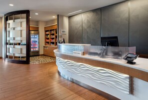 Interior entrance - Springhill Suites Mount Laurel (Mount Laurel)