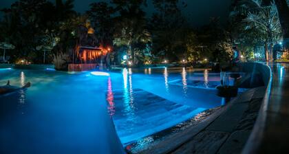 Paradise Hot Springs - Thermal Water & Volcano Views