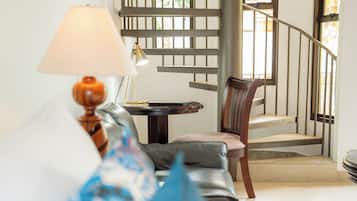 1 chambre, surmatelas, coffres-forts dans les chambres, bureau