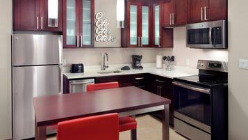 Fridge, microwave, dishwasher, coffee/tea maker