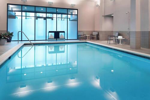 Piscine intérieure