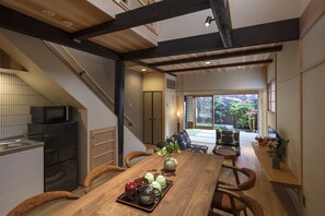 Traditional House, 3 Bedrooms, Kitchen, Garden View | In-room dining - Shimabara Kaiden (Kyoto)