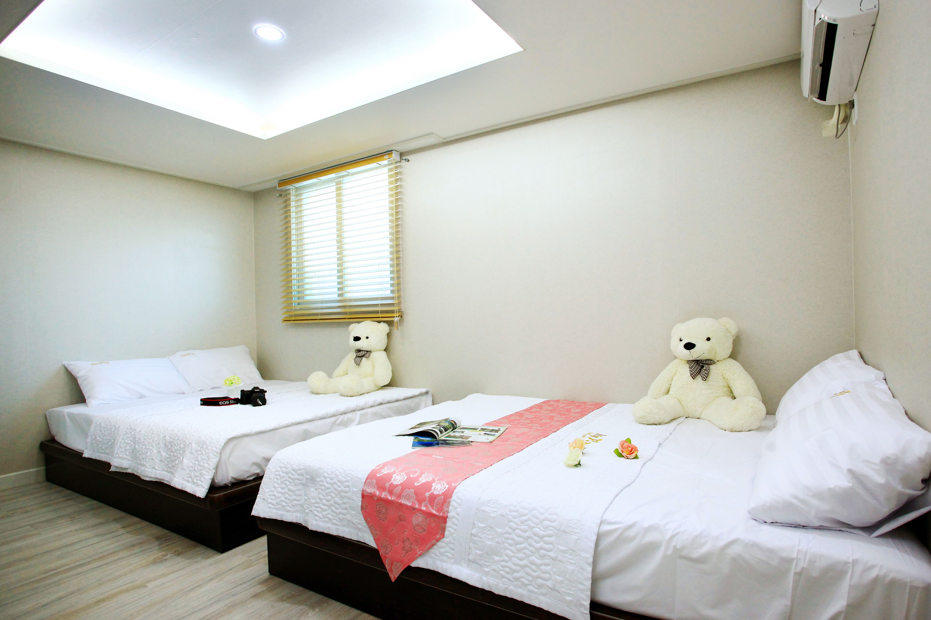 family twin room, 1 bedroom | premium bedding, desk, soundproofing, free wifi