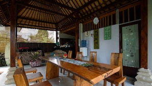 Kawasan tempat duduk lobi