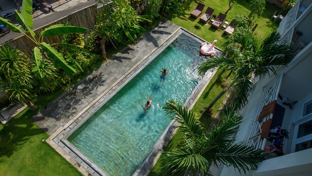 Kolam renang terbuka
