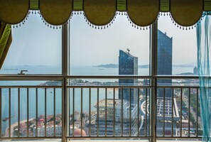 Panoramic Apartment, 4 Bedrooms, Sea View | View from room