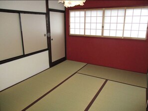 0B | 1 bedroom, iron/ironing board, free WiFi, bed sheets - Inari House (Kyoto)
