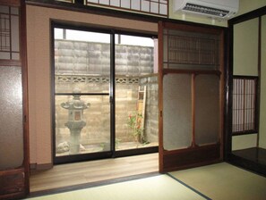 تفاصيل الفندق من الداخل