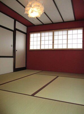 0B | 1 bedroom, iron/ironing board, free WiFi, bed sheets - Inari House (Kyoto)