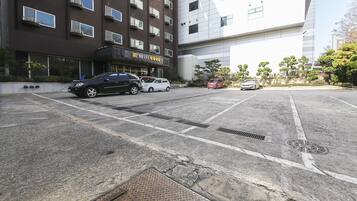 Free self parking