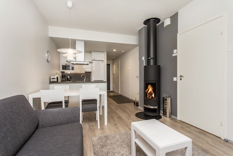 平板电视、壁炉. 希莫斯假日俱乐部优质公寓酒店