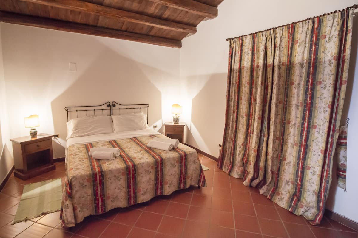 Iron/ironing board, rollaway beds, bed sheets, wheelchair access