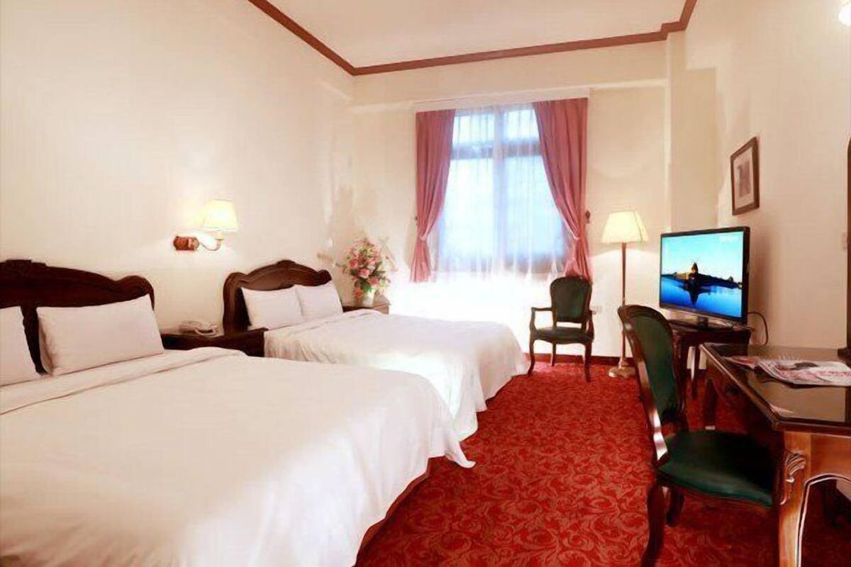 Individually decorated, desk, blackout drapes, soundproofing