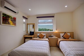 Deluxe Double or Twin Room, Sea View - Yellow Sea Hotel (Nha Trang)