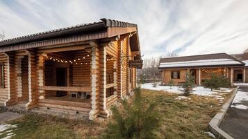 Cottage Supérieur | Minibar, coffres-forts dans les chambres, bureau, rideaux occultants