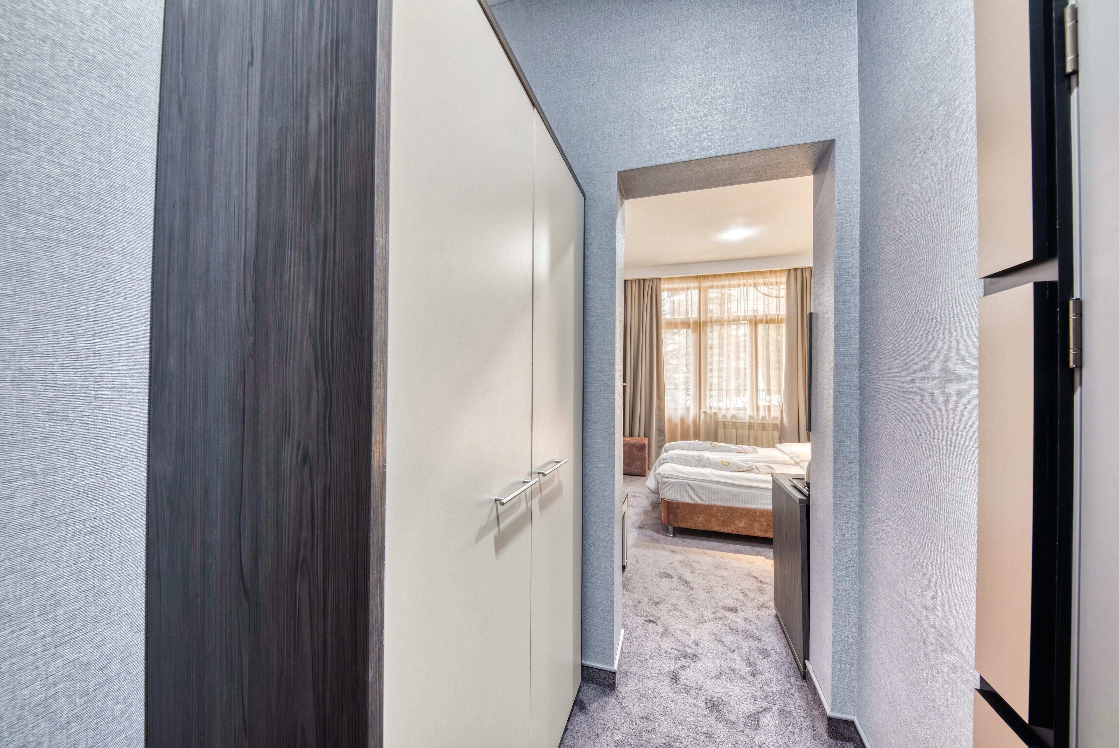 minibar, in-room safe, desk, blackout curtains