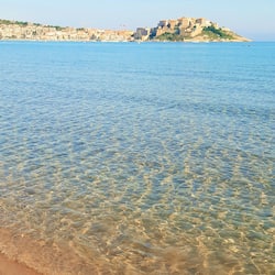 En la playa, pesca