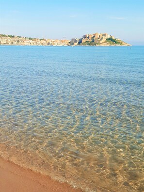 En la playa, pesca