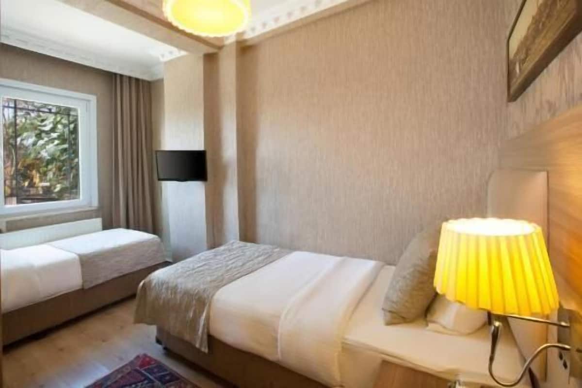 Minibar, una cassaforte in camera, una scrivania, insonorizzazione