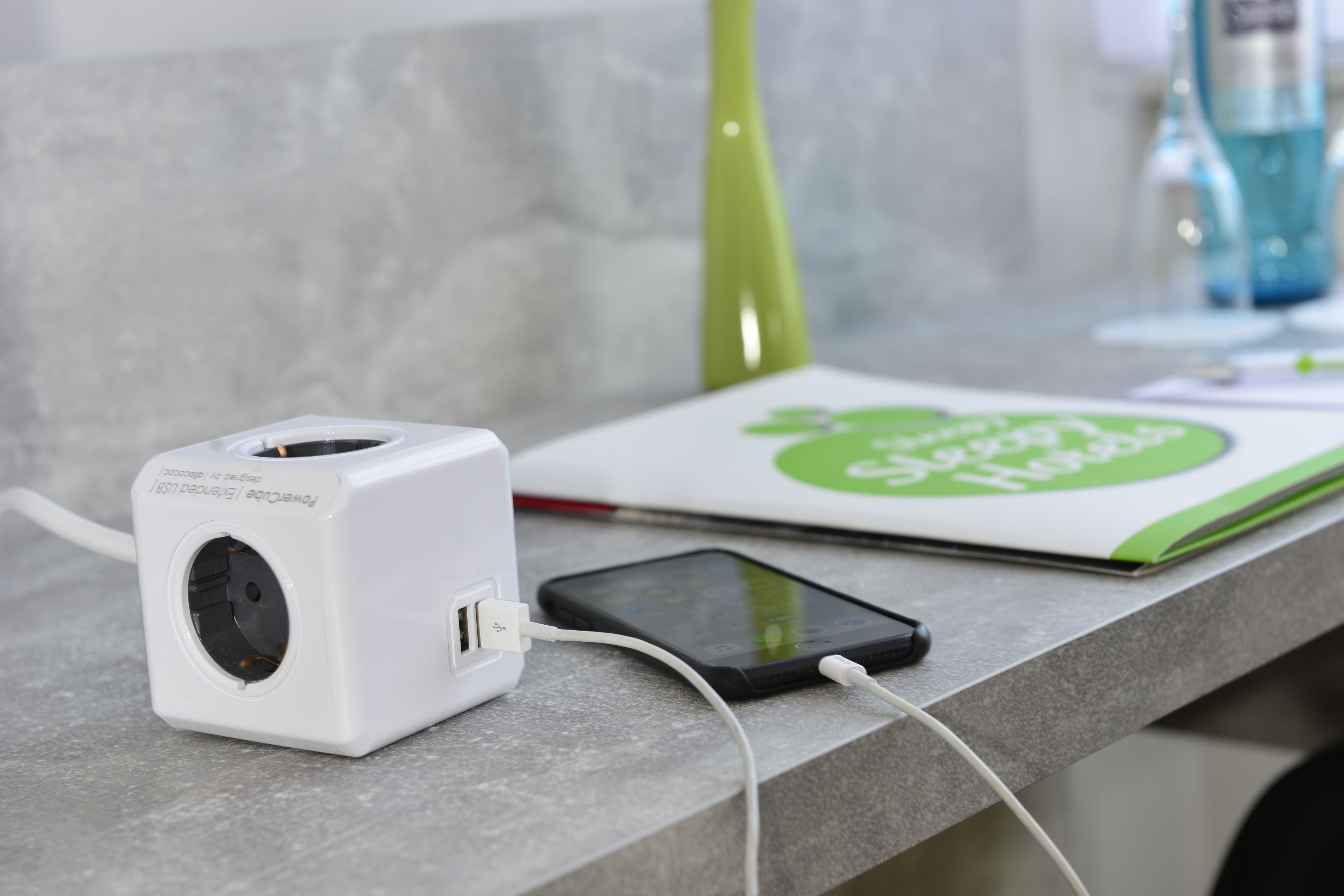 in-room business centre