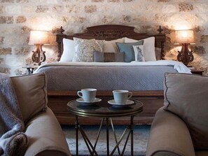 Room, 1 King Bed, Non Smoking (Double Deer Ranch: Twig)