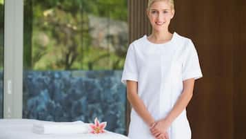 Diepe bindweefselmassages, Zweedse massages, massage op het strand