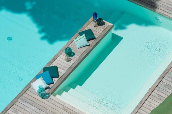 Piscine extérieure (ouverte en saison)