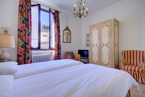 Appartamento, 2 camere da letto | 2 camere, una scrivania, Wi-Fi gratuito