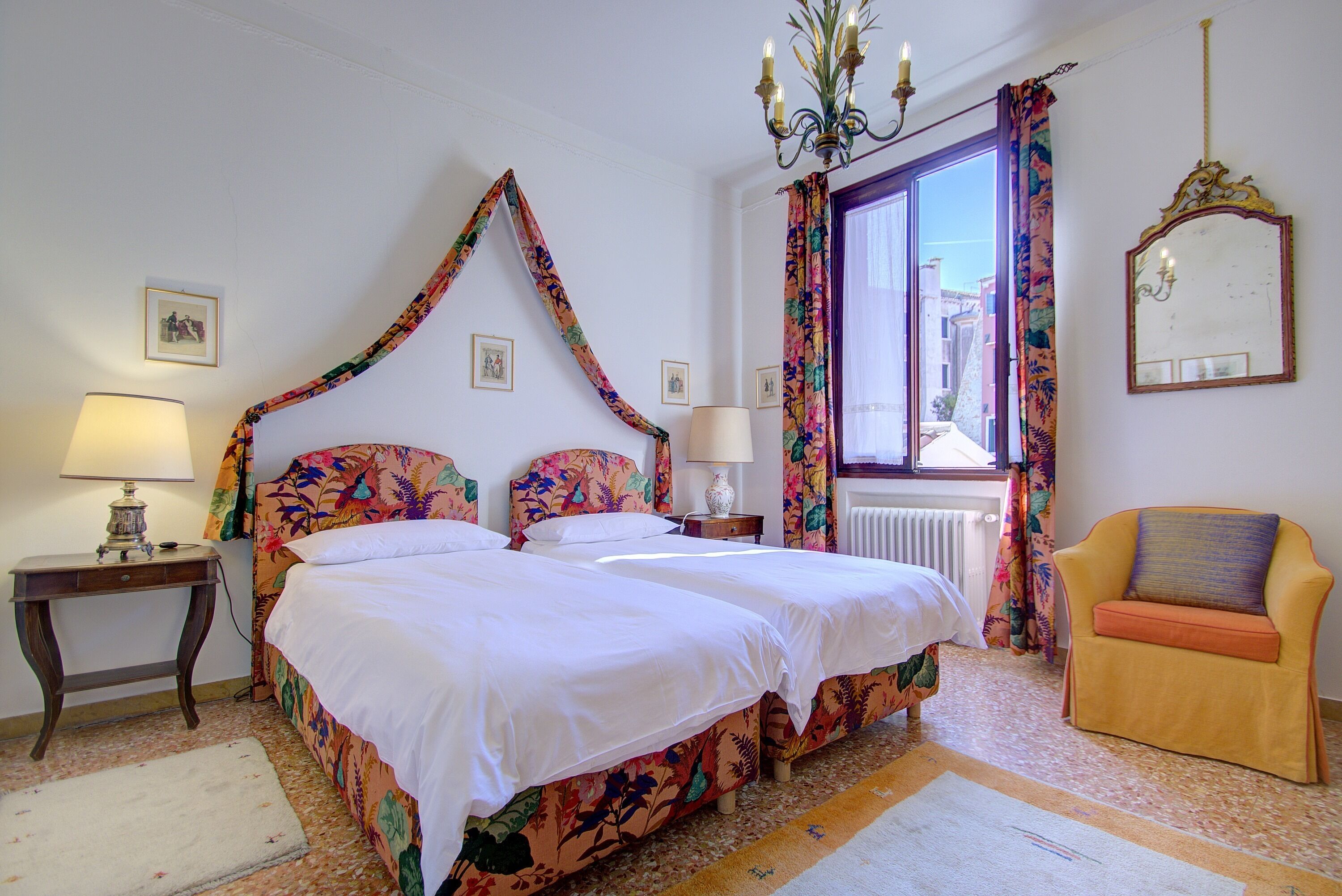 Apartment, 2 Bedrooms | 2 bedrooms, desk, free WiFi