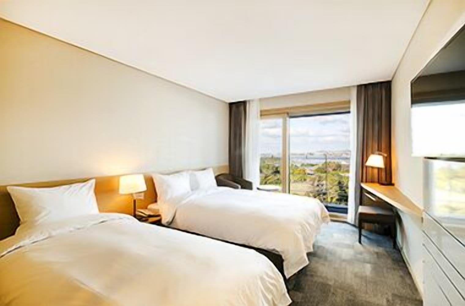 Verdunkelungsvorhänge, Bügeleisen/Bügelbrett, kostenloses WLAN