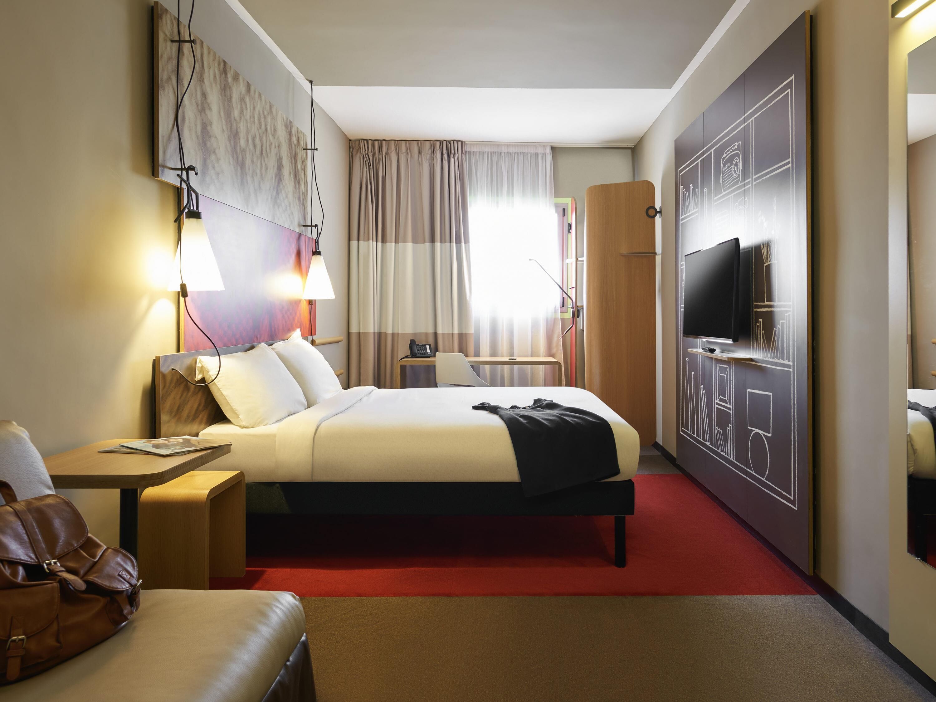 In-room safe, desk, laptop workspace, blackout curtains