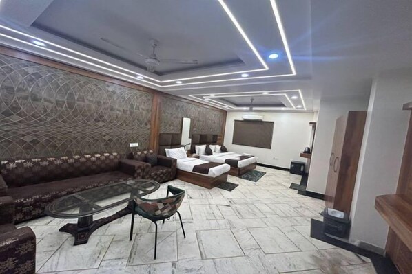 Room - Hotel Singh Continental (New Delhi)