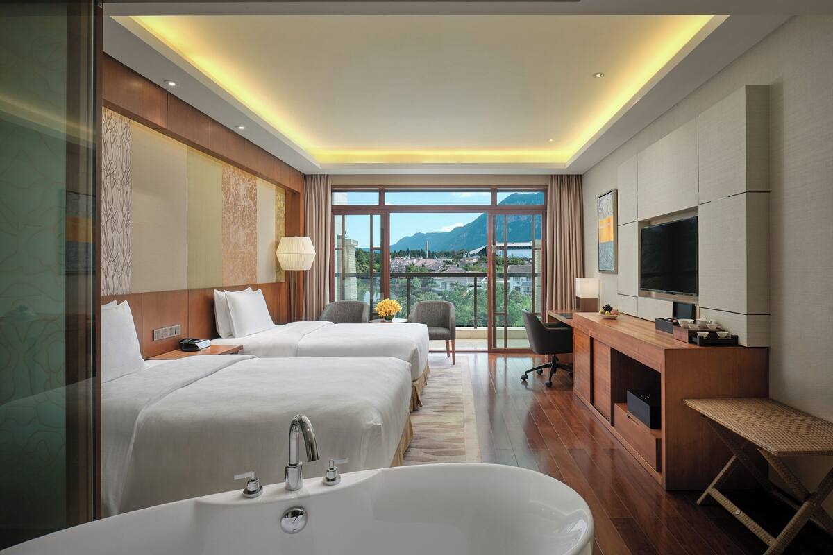 1 bedroom, minibar, in-room safe, desk