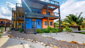 Unclassified image, 3 of 80, button - Imperius Rex Villa (Placencia)