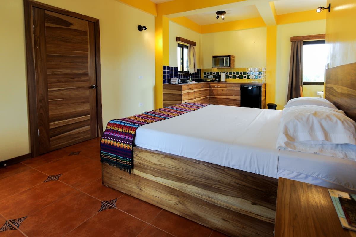 Standard Villa, 1 Bedroom (Tarpon Suite) | Desk, WiFi (free), individually decorated, individually furnished