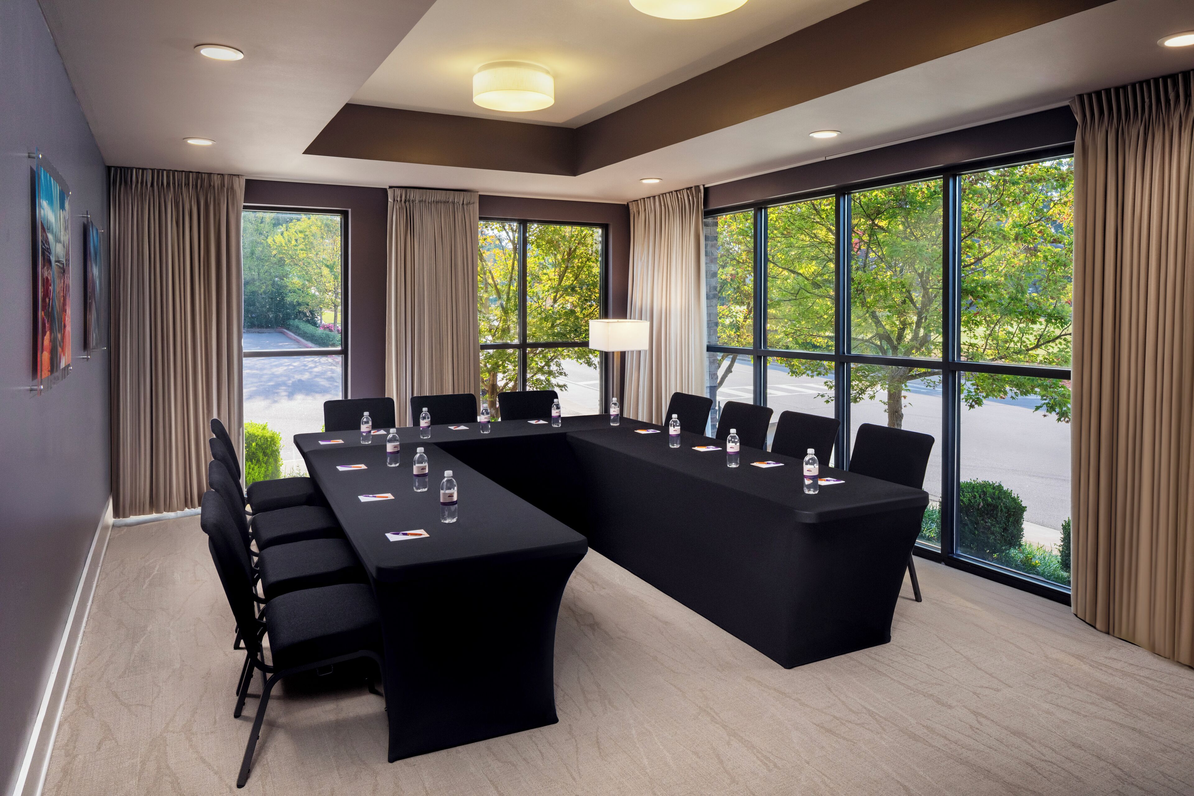 Meeting facility
