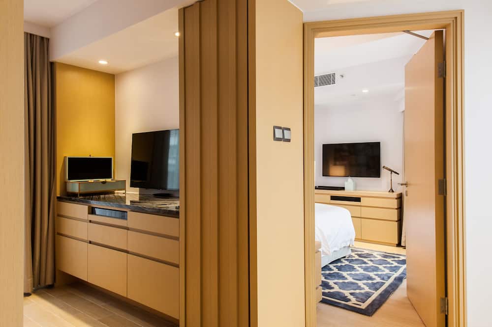Caravel Hotel