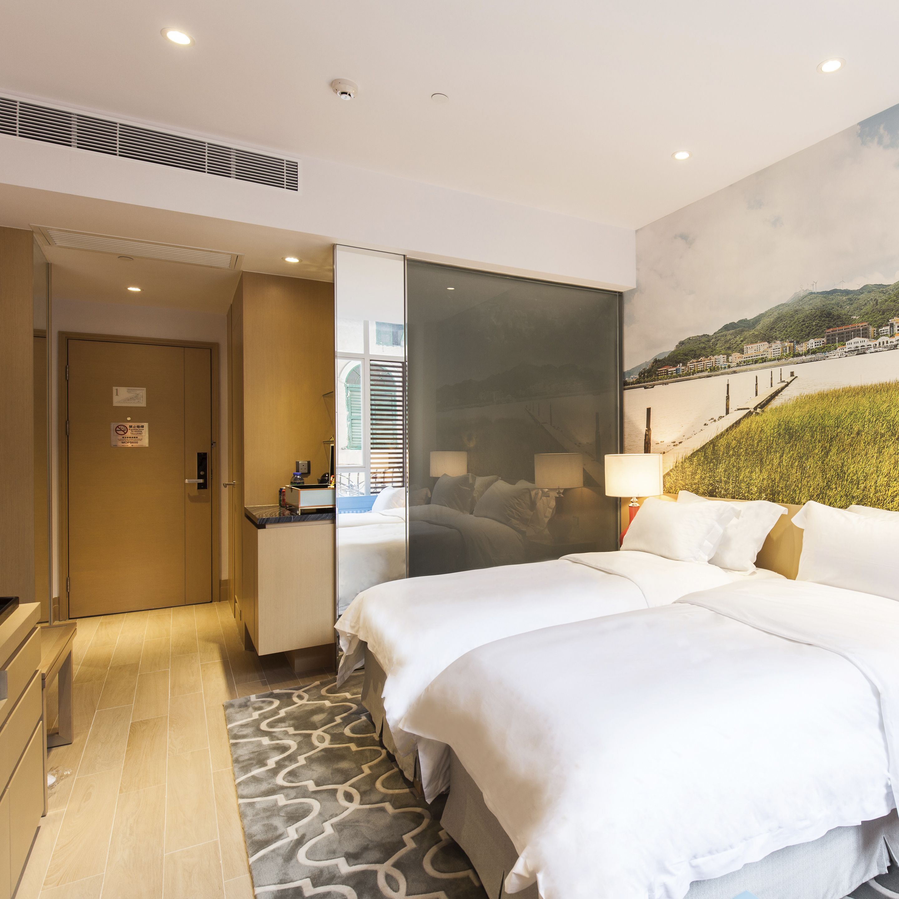 standard triple single room	 | minibar, in-room safe, desk, soundproofing