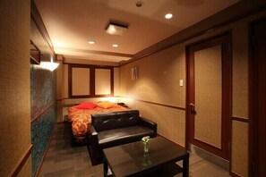 Double Room | Desk, free WiFi, bed sheets - Watergate Tajimi (Tajimi)