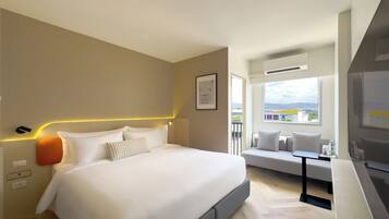 Superior 1 Double Bed | Laptop workspace, blackout drapes, free WiFi, bed sheets