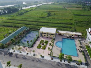 Outdoor pool, sun loungers