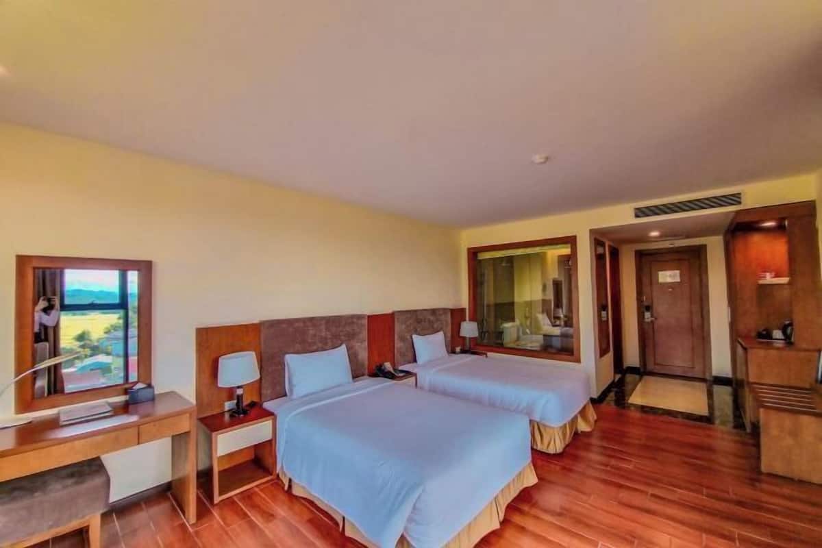 1 bedroom, minibar, in-room safe, laptop workspace