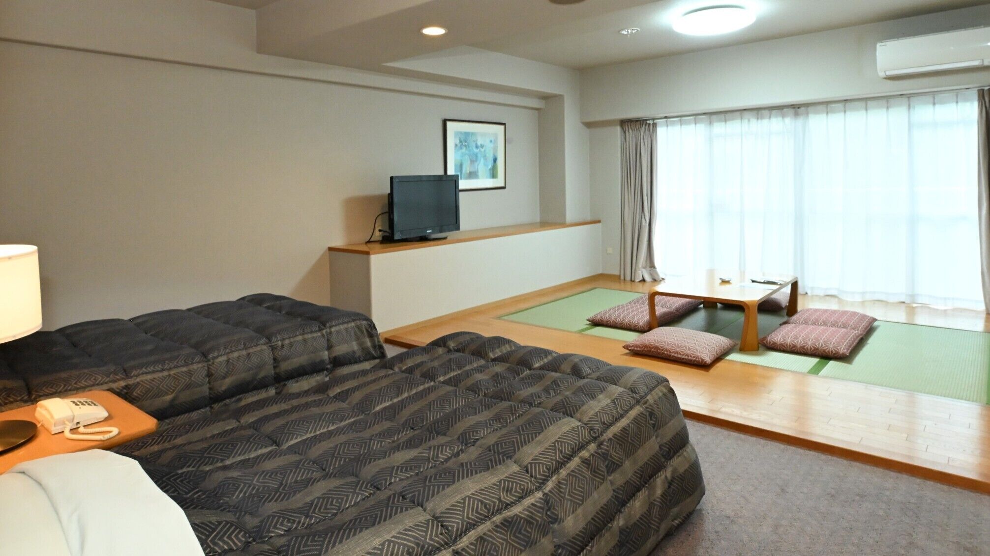 遮光窗帘、熨斗/熨板、免费 WiFi、床单